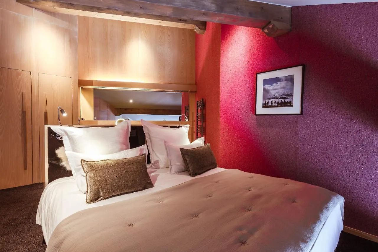 Altapura Hotel & Spa Val Thorens 5*,