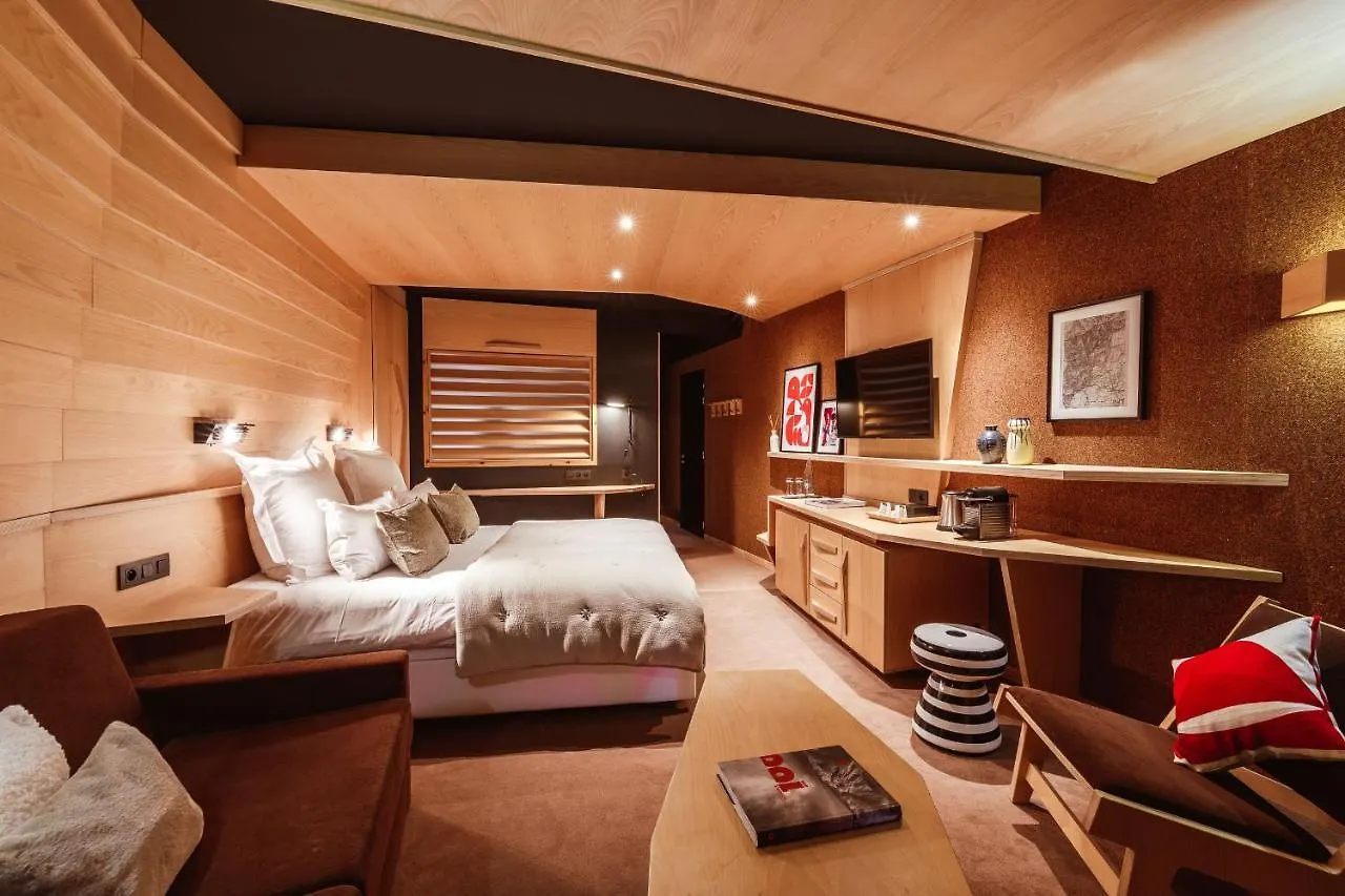 Altapura Hotel & Spa Val Thorens 5*,  France